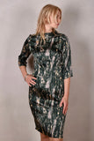 Waudress. Dress w. high boatneck and 3/4 sleeves in stretch silk. "Grarble"