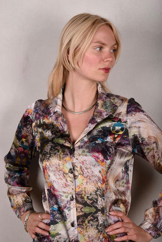 Alexandra. Skjortekjole i stretch silk crepe satin, med slåede knapper og lommer "Angel-Nulle"