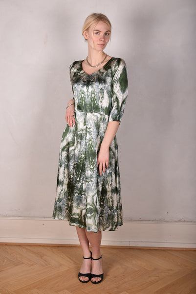 Jane. Stretch Silk midi-length dress with pockets (Mar-green)