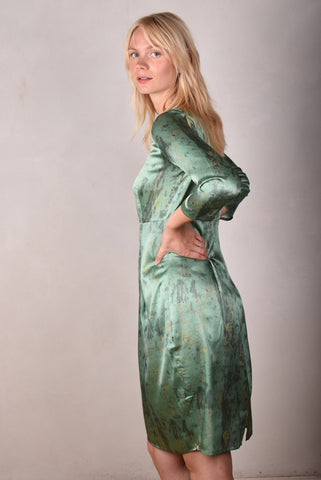 Maudacity. Klassisk kjole i stretch silke (Sea-Mar)