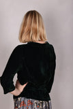 Audrey-Velvet. Silk stretch top, classic style.Silk/Viscose velvet (Forrest)