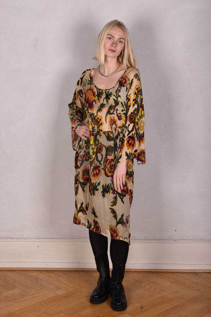 Hidrea-velvet. Silk/viscose dress with pockets and wide sleeves.  "Goldie"
