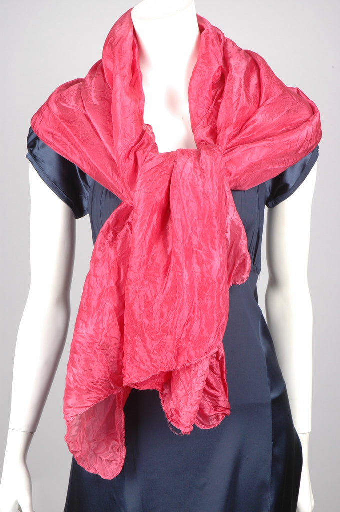 Silk shawl "Crush". Col: Red
