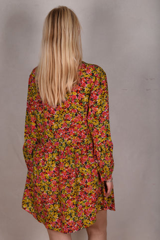 "Zia" Kort kjole i 100% silke Crepe-de-Chine. Blomsterprint (akvarel) Orange/gule nuancer