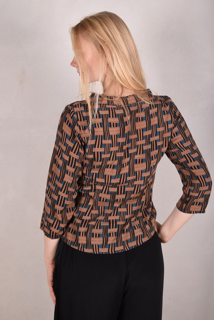 Audrey. Silk satin stretch top, classic style. Print: "Blasket-Brown" - Tone Barker Silk