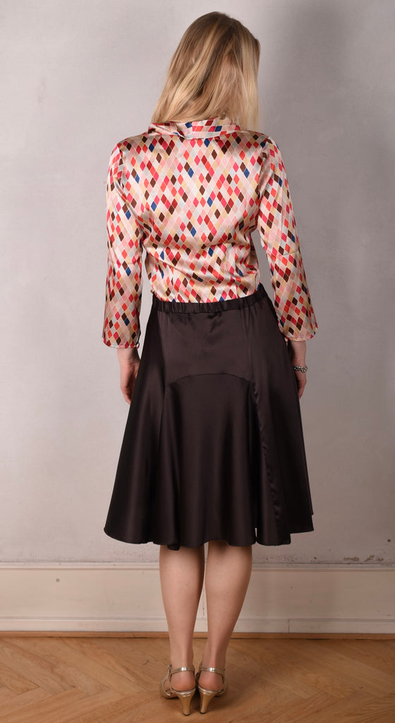 Tango, skirt in stretch silk satin, 95%silk/5% elastane. "Coffee" - Tone Barker Silk