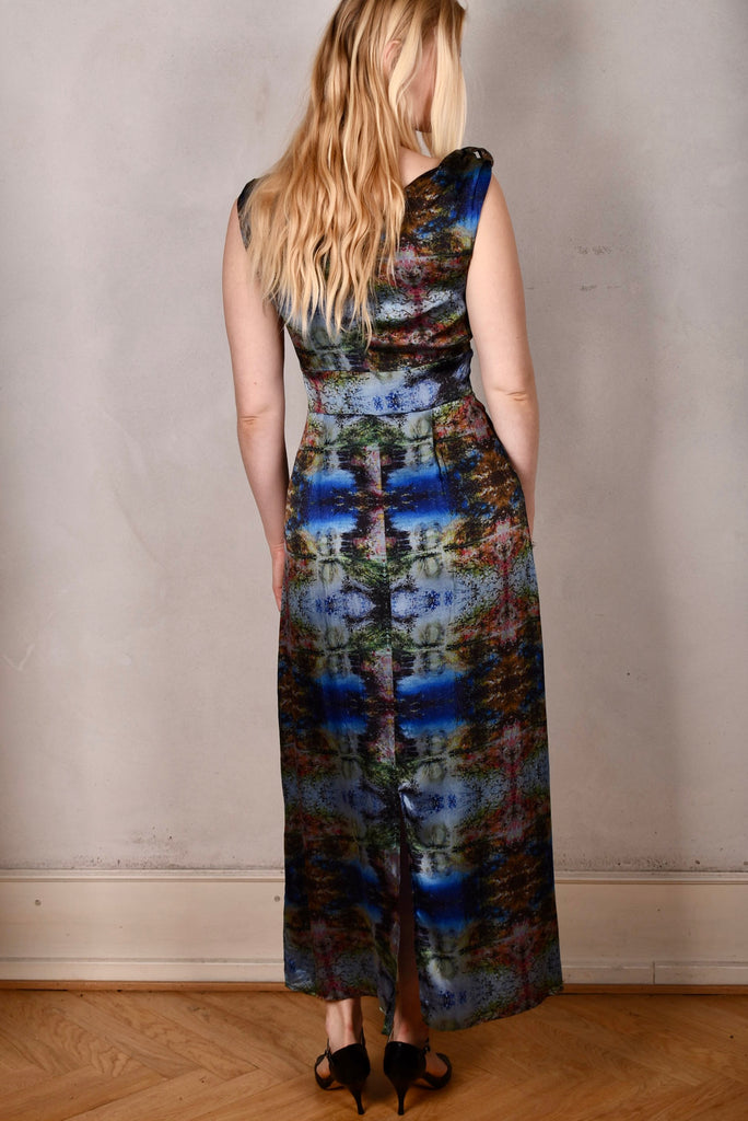 Magnifique. Maxi dress in Silk Stretch Satin, 95% silk, 5% elastan "Calling" by M.S.O. Dyed-blue - Tone Barker Silk