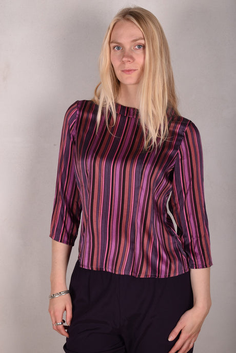 Audrey. Silk satin stretch top, classic style. Print: "M.B.Stripe-Burgundy" - Tone Barker Silk