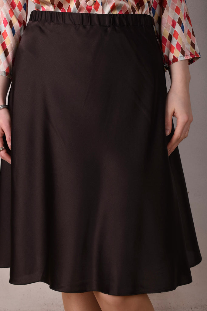Tango, skirt in stretch silk satin, 95%silk/5% elastane. "Coffee" - Tone Barker Silk