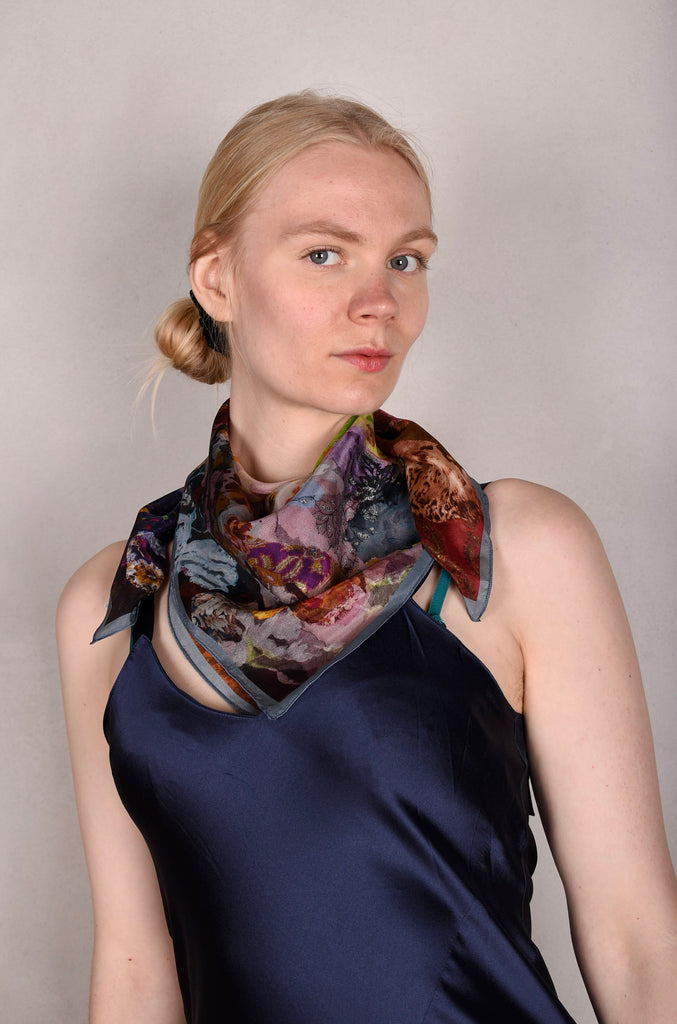 Artist Scarf. Silk Crepe-de-Chine 70X70 cm. "Danceband" by Nulle Oigaard - Tone Barker Silk
