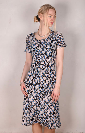 Gilian. Bias cut midi-length dress with short sleeves. 100% silk Crepe de Chine "Blasket" - Tone Barker Silk