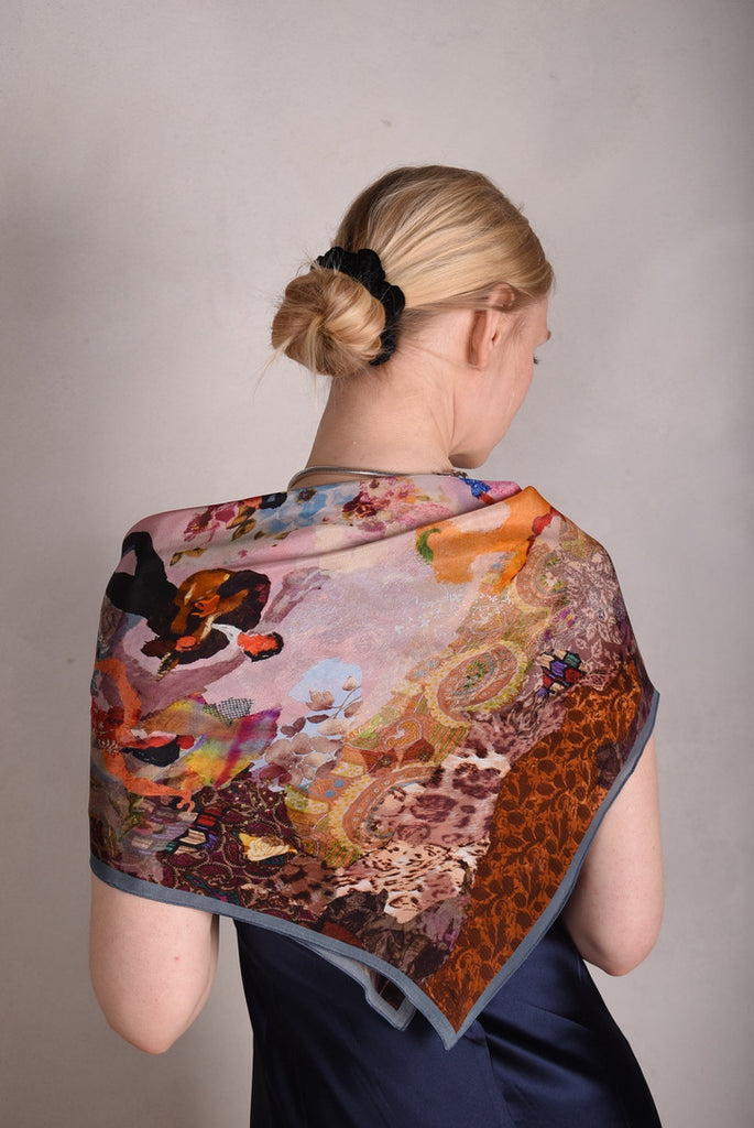 Artist Scarf. Silk Crepe-de-Chine 70X70 cm. "Danceband" by Nulle Oigaard - Tone Barker Silk