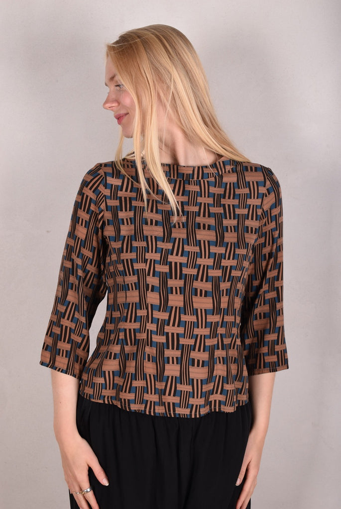 Audrey. Silk satin stretch top, classic style. Print: "Blasket-Brown" - Tone Barker Silk