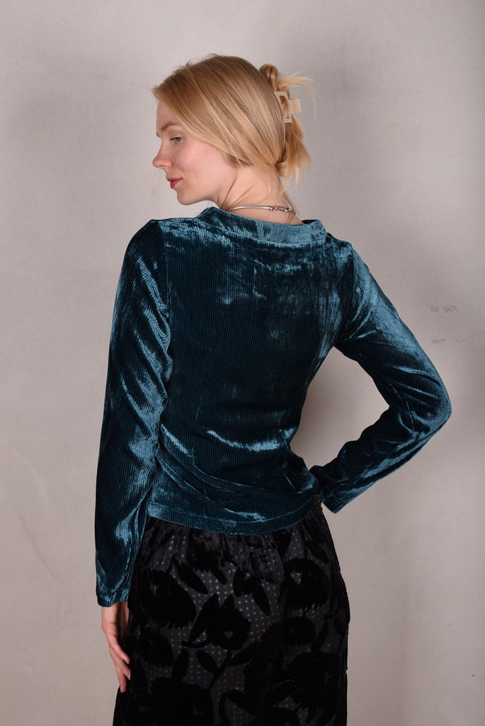 Caudrey Our classic blouse in a corduroy-velvet version. Petrol - Tone Barker Silk
