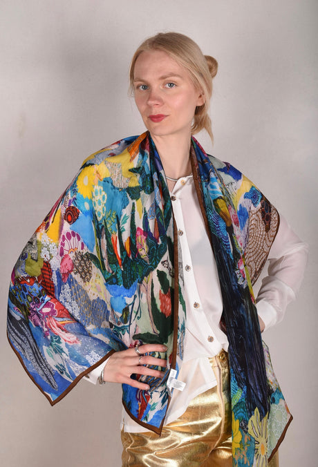 Artist Scarf/shawl in 100% silk Crepe-de-Chine. Print "Giadams" by Nulle Oigaard - Tone Barker Silk