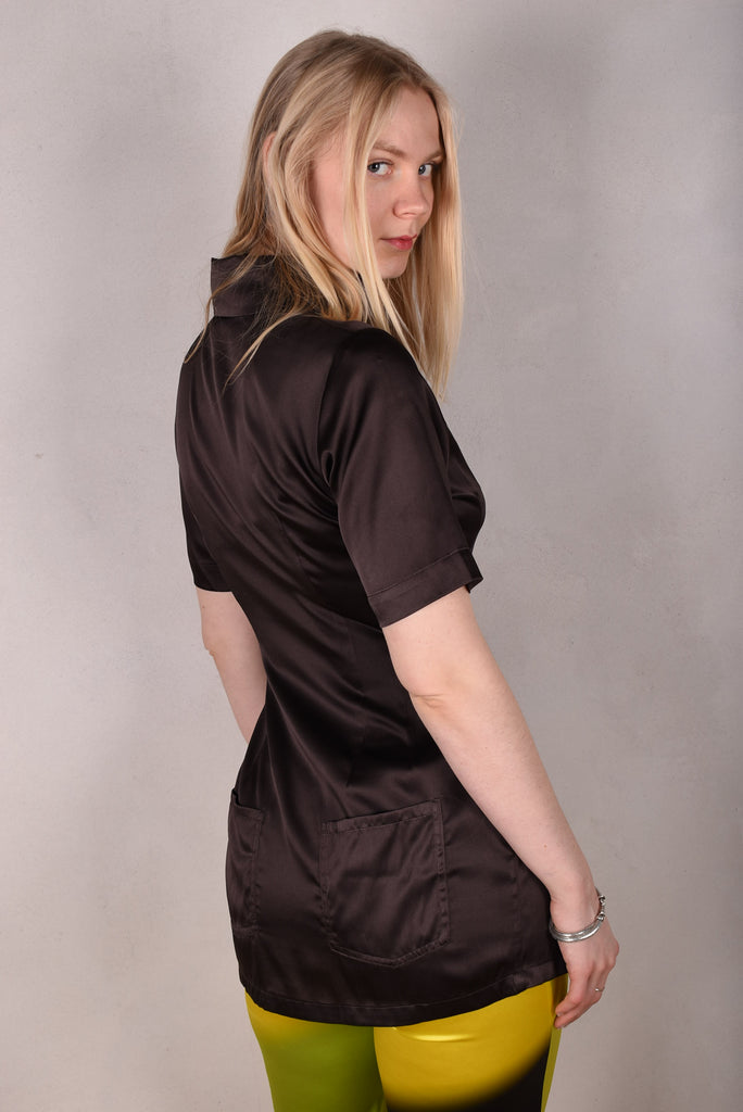 M.BARKER long shirt w.short sleeves and pockets on backside "Coffee" - Tone Barker Silk