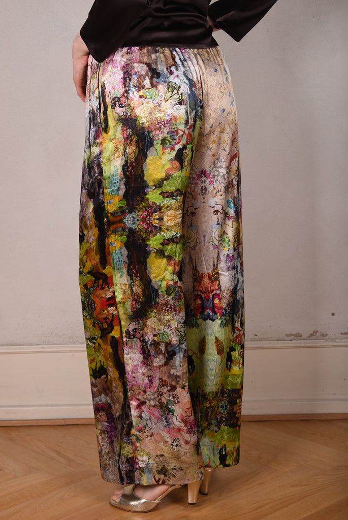 Norah, Wide legged  trousers in Stretch satin Silk. "Nu-Val-de-Nulle" by Nulle Oigaard - Tone Barker Silk
