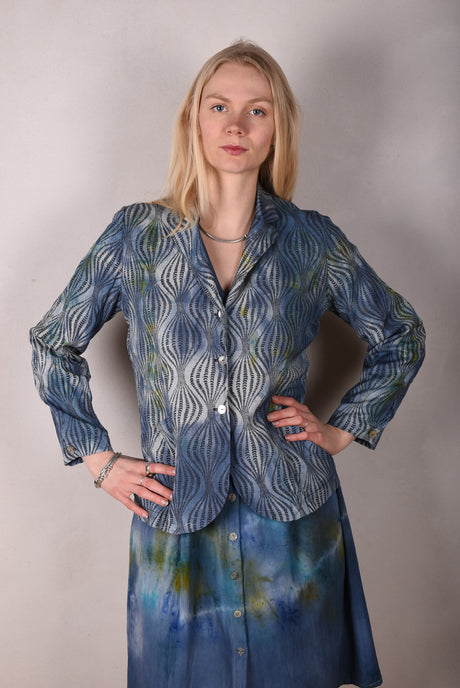 T-Blaze. Jacket/shirt in 100% Tussah silk. Print "Kalablack" re-dyed in Copenhagen. uniqe pcs - Tone Barker Silk