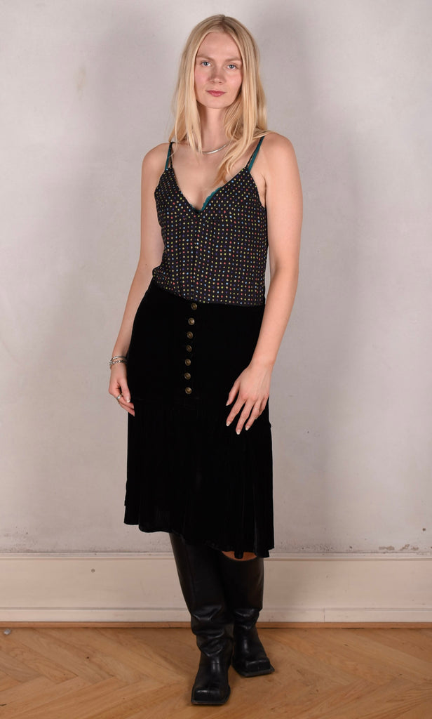 Joan-velvet. Skirt in silk/viscose corduroy velvet. Black (lining in print "Blears" silk) - Tone Barker Silk