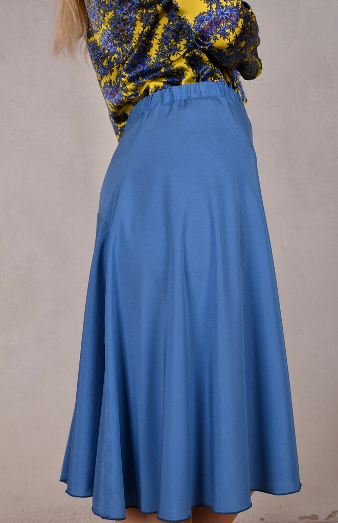 Tango, skirt in stretch silk satin, 95%silk/5% elastane. "Blupal" (Matte silk) - Tone Barker Silk