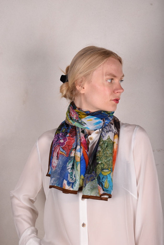 Artist Scarf/shawl in 100% silk Crepe-de-Chine. Print "Giadams" by Nulle Oigaard - Tone Barker Silk