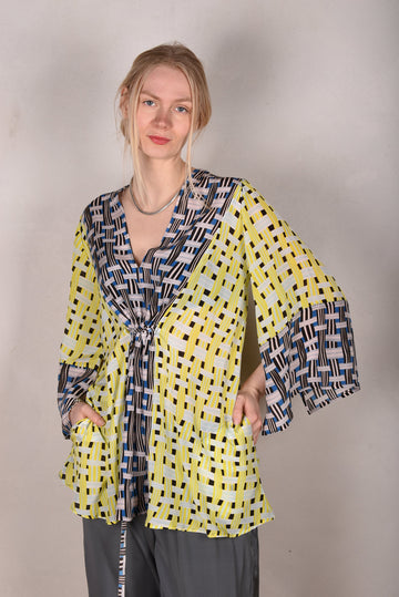 Suleima-cdc. Tunic top w. pockets and Kimono-sleeves. "Blasket/Yasket "combination. - Tone Barker Silk