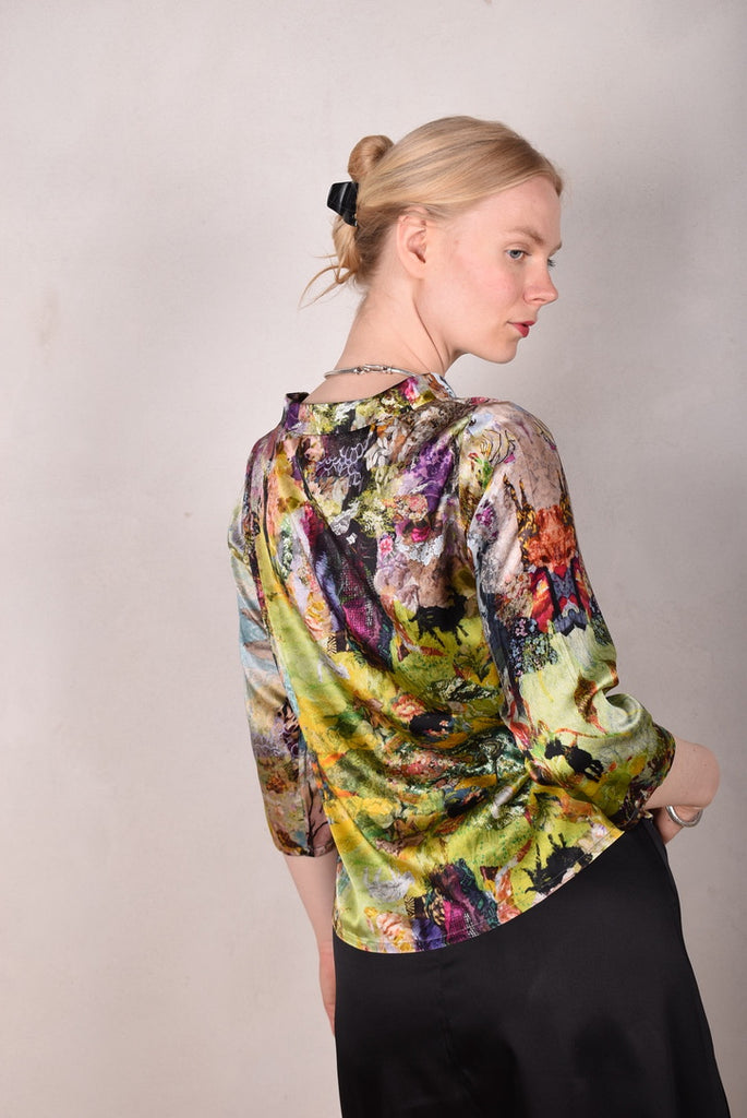 Audrey. Silk satin stretch top, classic style. Print: "Nu-val-de-Nulle"by Nulle Oigaard - Tone Barker Silk