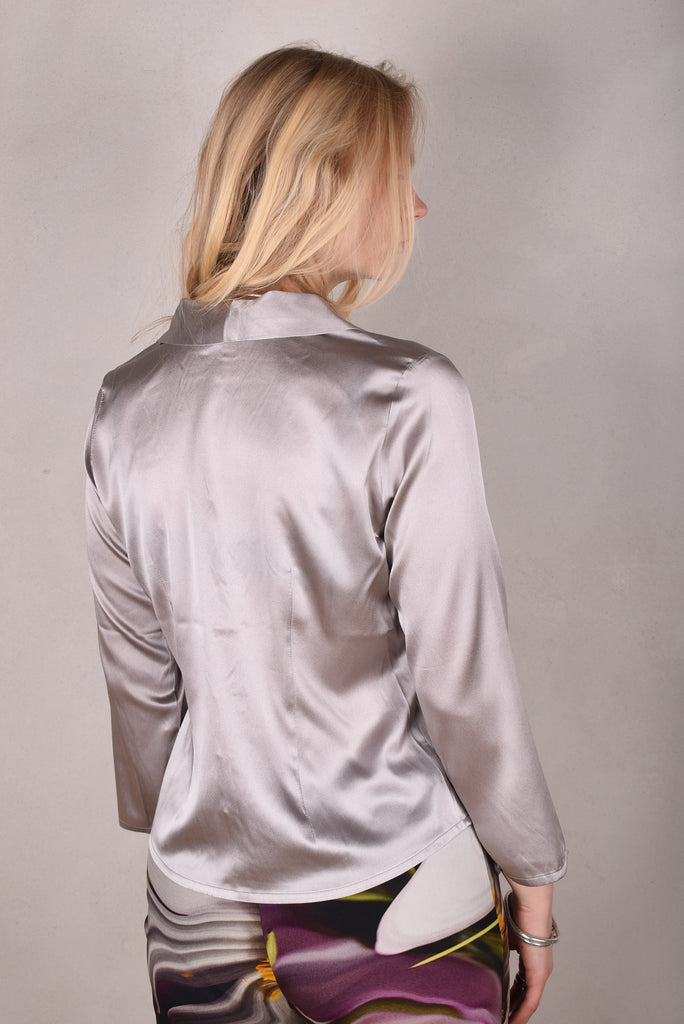 Bifty. Shirt/jacket in Stretch Silk Satin with covered buttons "Silver" - Tone Barker Silk