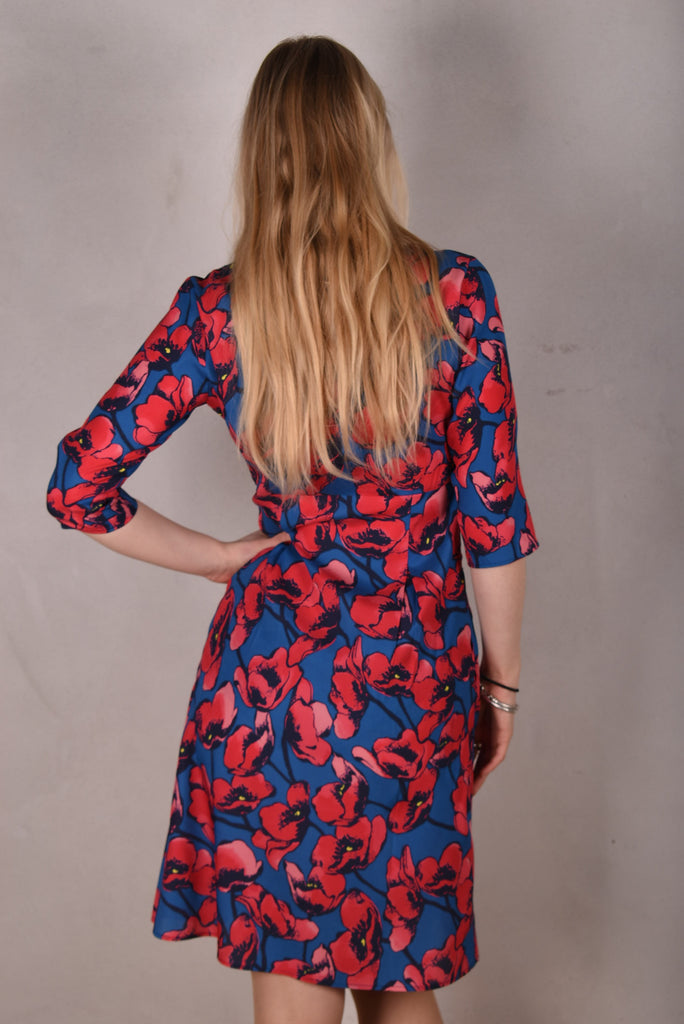 Parinaldi. Classic dress in stretch silk. 3/4 sleeves and side pockets. Print: "Pal-Pop" - Tone Barker Silk