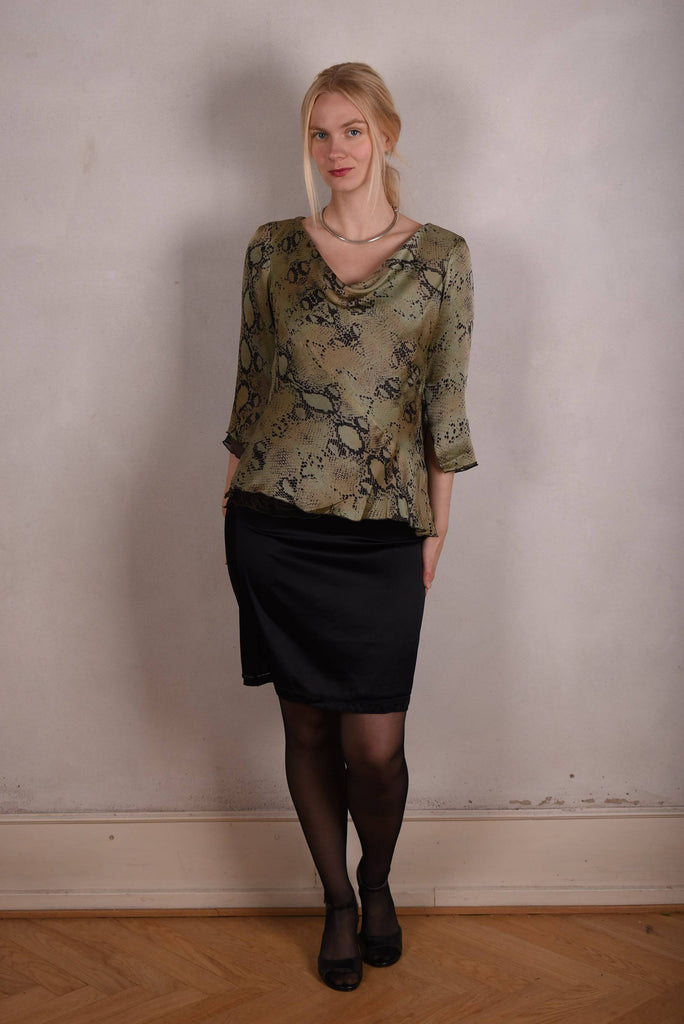 "Thinkatop" Reversible silk blouse. Prints: Bluweed/Dark Snake - Tone Barker Silk