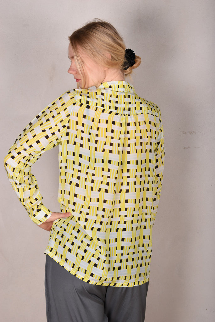 Tamie-crepe. 100% Silk crepe shirt. Print "Yasket" - Tone Barker Silk