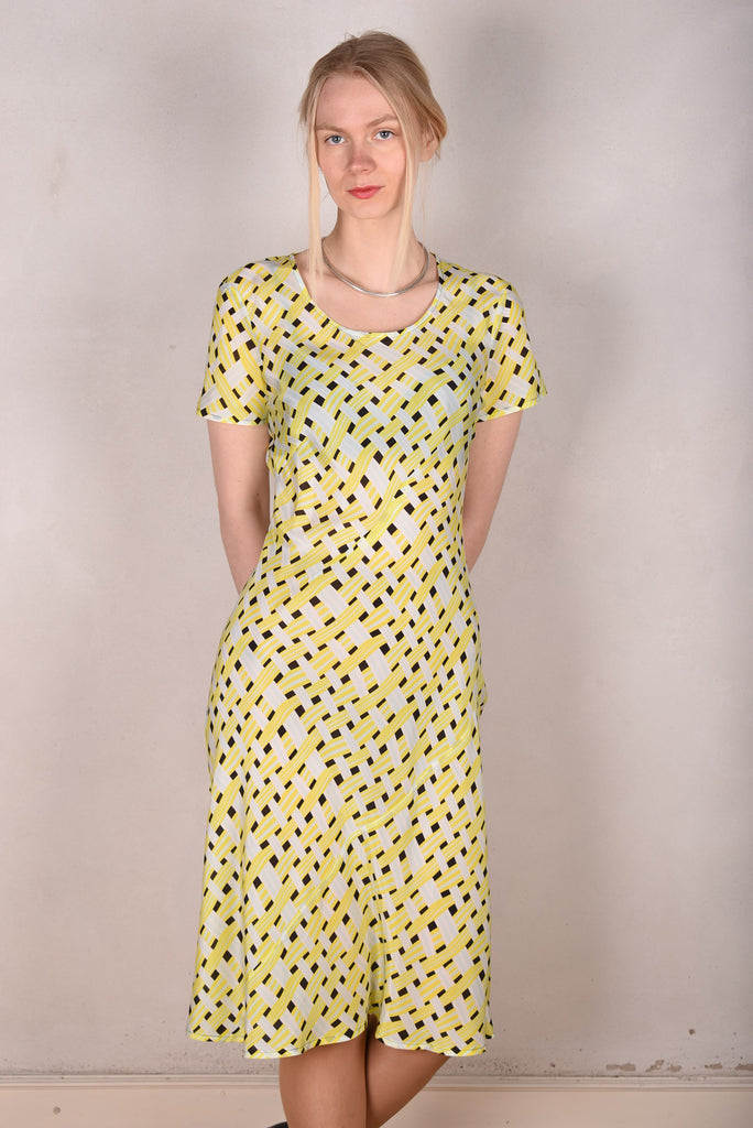 Gilian. Bias cut midi-length dress with short sleeves. 100% silk Crepe de Chine "Yasket" - Tone Barker Silk