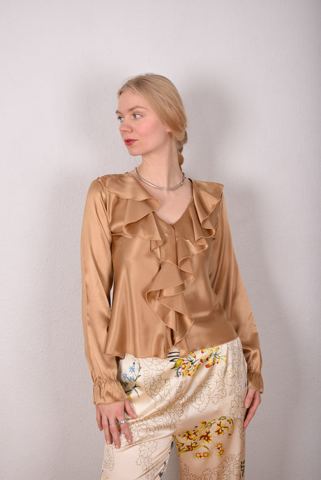 Palma-Stretch de Luxe. Silk shirt/blouse  with Volant and long sleeves. Col: Camel (golden) - Tone Barker Silk