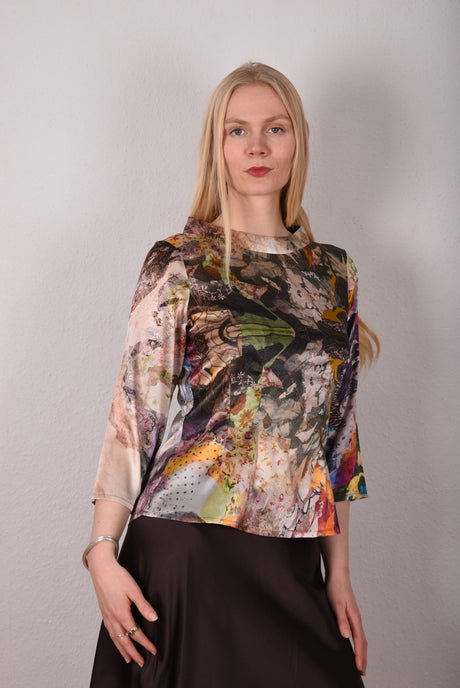 Audrey. Silk satin stretch top, classic style. "Megangel"  by Nulle Oigaard.(Shiny silk) - Tone Barker Silk