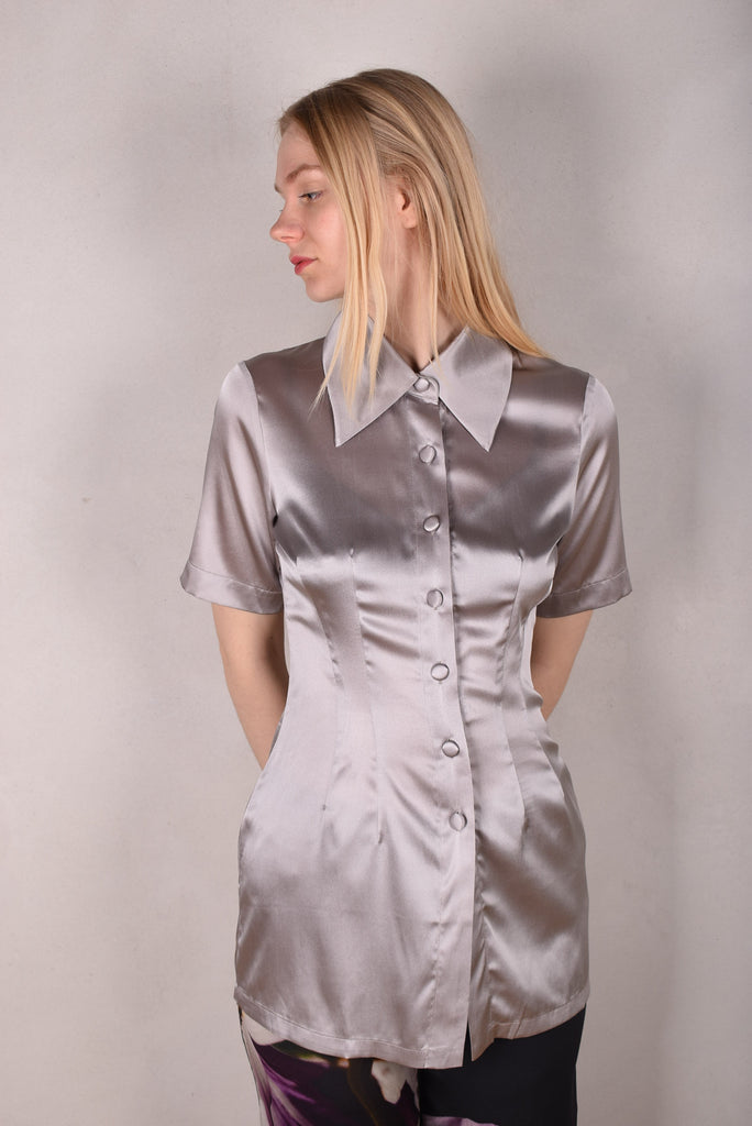 M.BARKER long shirt w.short sleeves and pockets on backside "Silver" - Tone Barker Silk