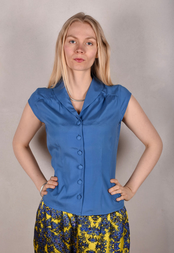 Sif. Short sleeve stretch silk blouse "Blupal" - Tone Barker Silk