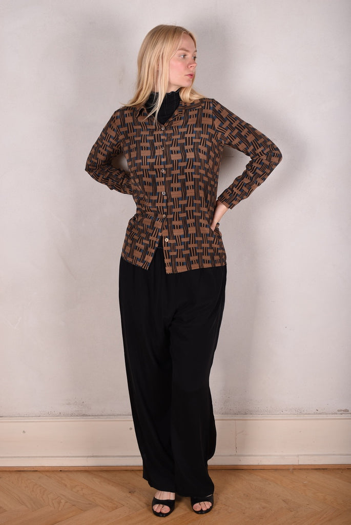 Tamie-crepe. 100% Silk crepe shirt. Print "Blasket-Brown" - Tone Barker Silk