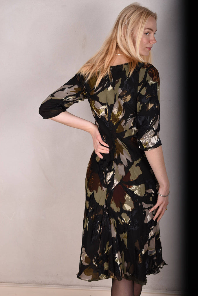 Kathrina. Reversible dress with 3/4 sleeves and cowl neck."Camofleur/Dark" - Tone Barker Silk