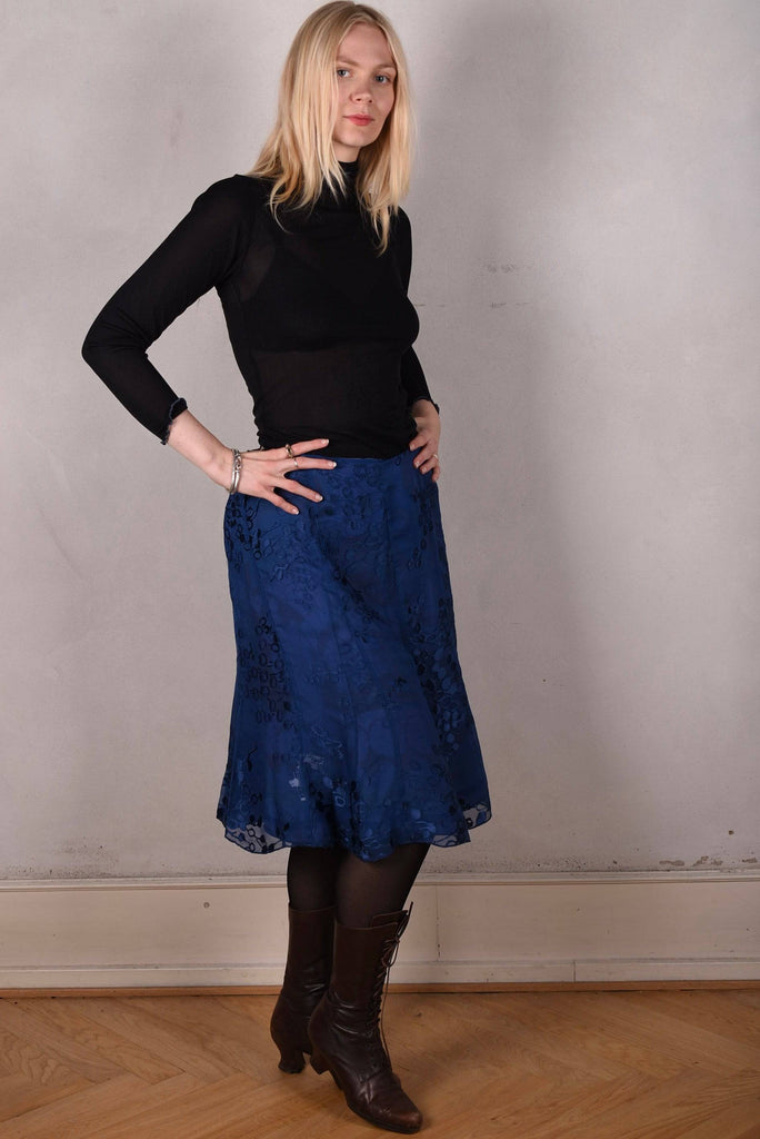Monanu, reversible silk skirt in two layers of silk, sewn in panels "blugend/blue-flowerdot" - Tone Barker Silk