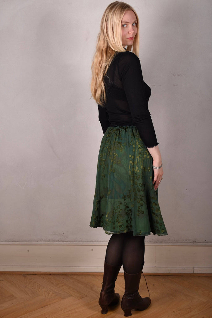 Monanu, reversible silk skirt in two layers of silk, sewn in panels "gregend/forrest-flowerdot" - Tone Barker Silk
