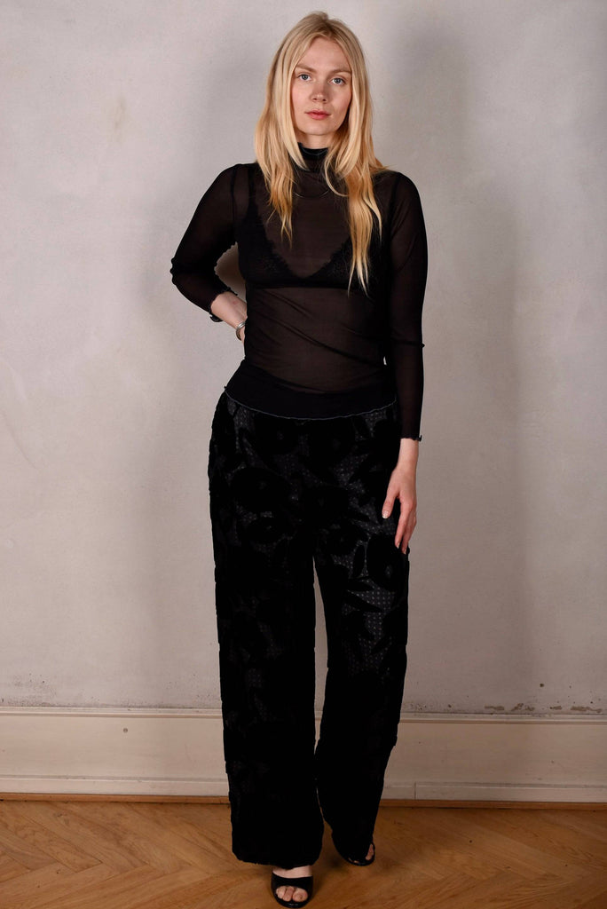 Norah velvet. Reversible trousers in silk velvet/silk crepe-satin "Black/Blears" - Tone Barker Silk