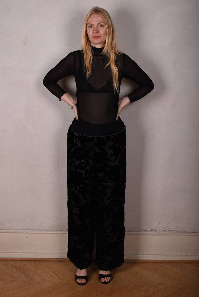 Norah velvet. Reversible trousers in silk velvet/silk crepe-satin "Black/Blears" - Tone Barker Silk