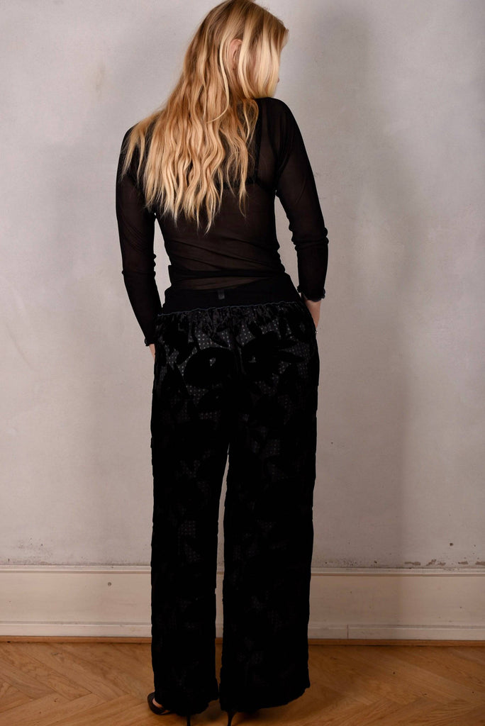 Norah velvet. Reversible trousers in silk velvet/silk crepe-satin "Black/Blears" - Tone Barker Silk