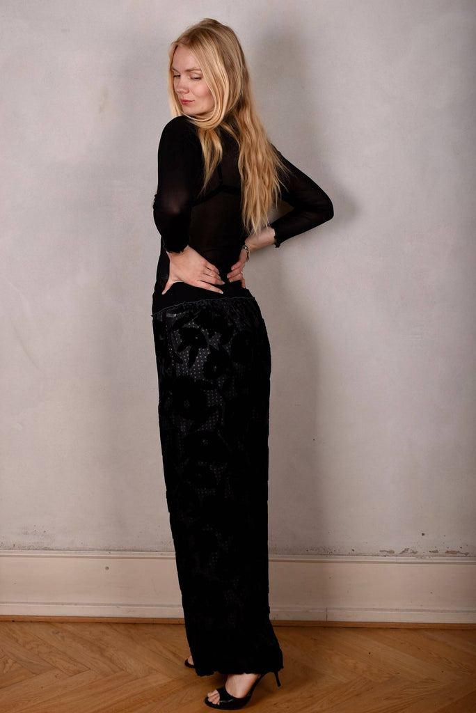 Norah velvet. Reversible trousers in silk velvet/silk crepe-satin "Black/Blears" - Tone Barker Silk