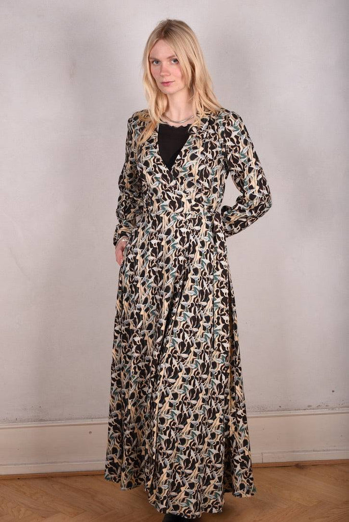 Wang wrap. Maxi wrap dress in Noil silk/rayon mix. 60% silk/40% viscose "Bird/Branch" - Tone Barker Silk