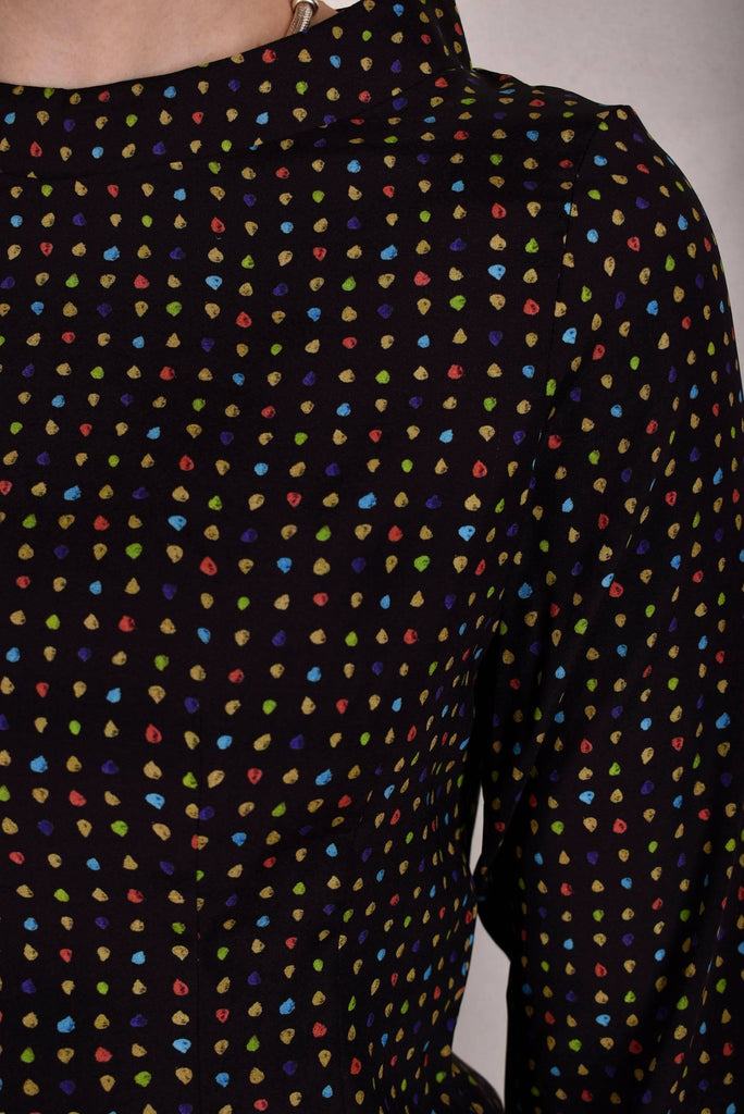 Audrey. Silk stretch top, classic style. Print: "Blears" - Tone Barker Silk