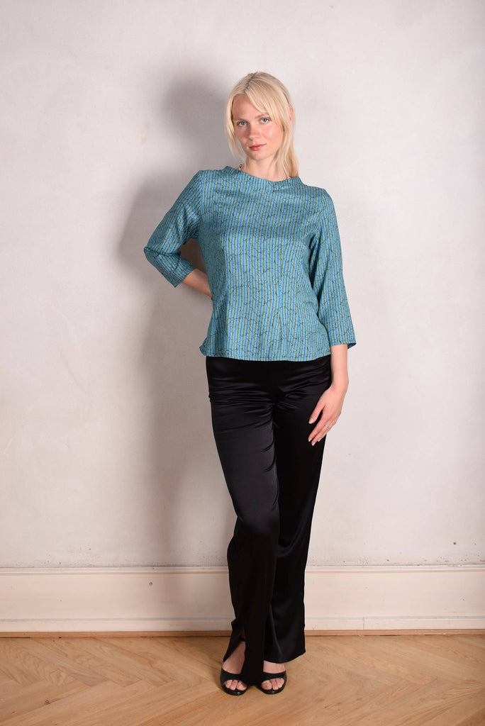 Audrey. Silk stretch top, classic style. Print "Green-stripe" - Tone Barker Silk