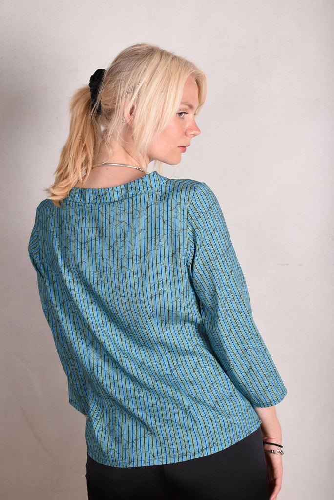 Audrey. Silk stretch top, classic style. Print "Green-stripe" - Tone Barker Silk