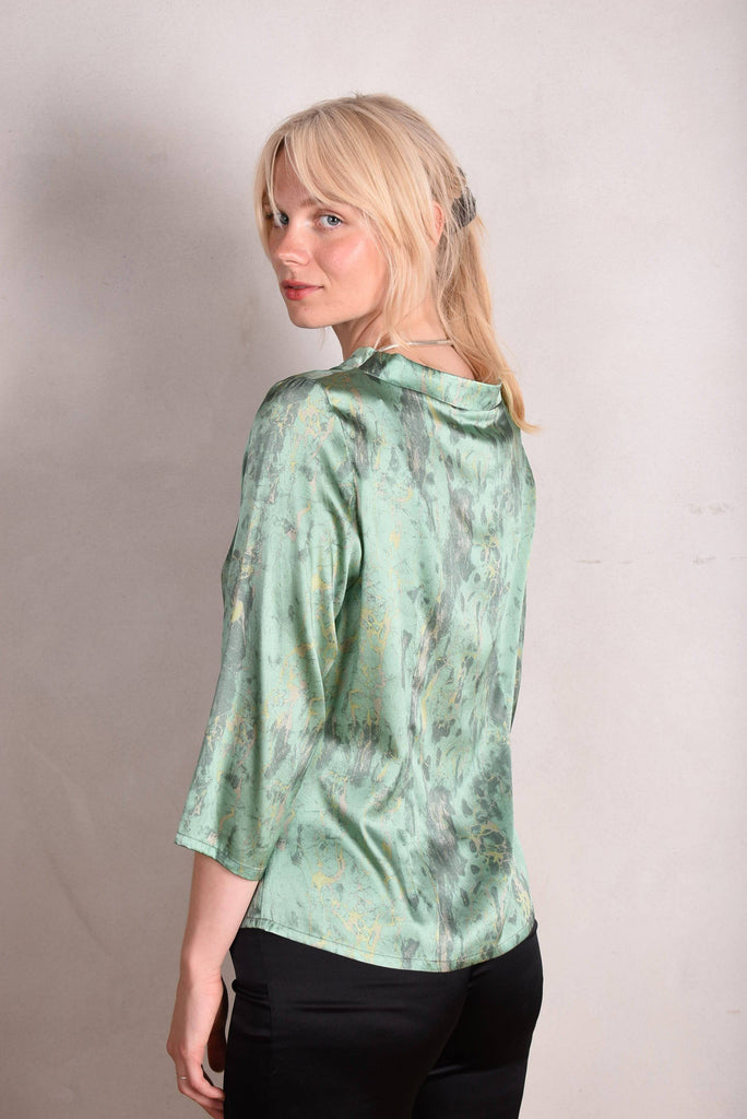 Audrey. Silk stretch top, classic style. Print: "Sea-mar" - Tone Barker Silk