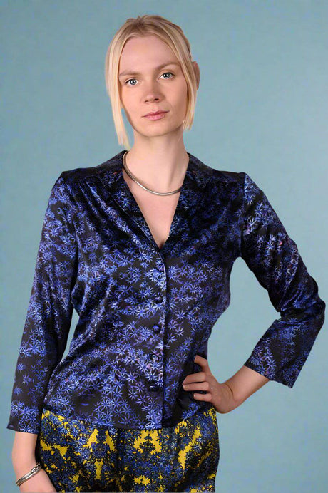 Bifty. Shirt/jacket in Stretch Silk Satin with covered buttons "Coral Reef" - Tone Barker Silk